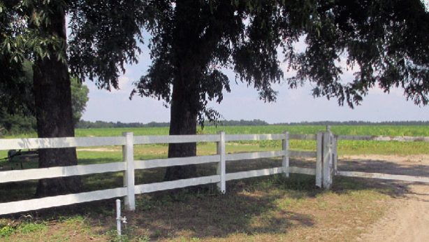 vinyl-fence-9